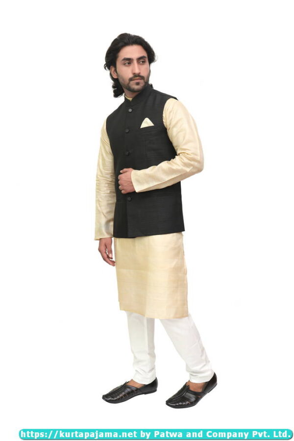 Orange criss cross nehru jacket with off white kurta and pyjama - set of  three by Desi Doree | The Secret Label